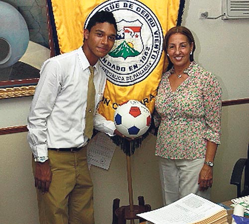 <p>Aguilar junto a De Gracia.</p>