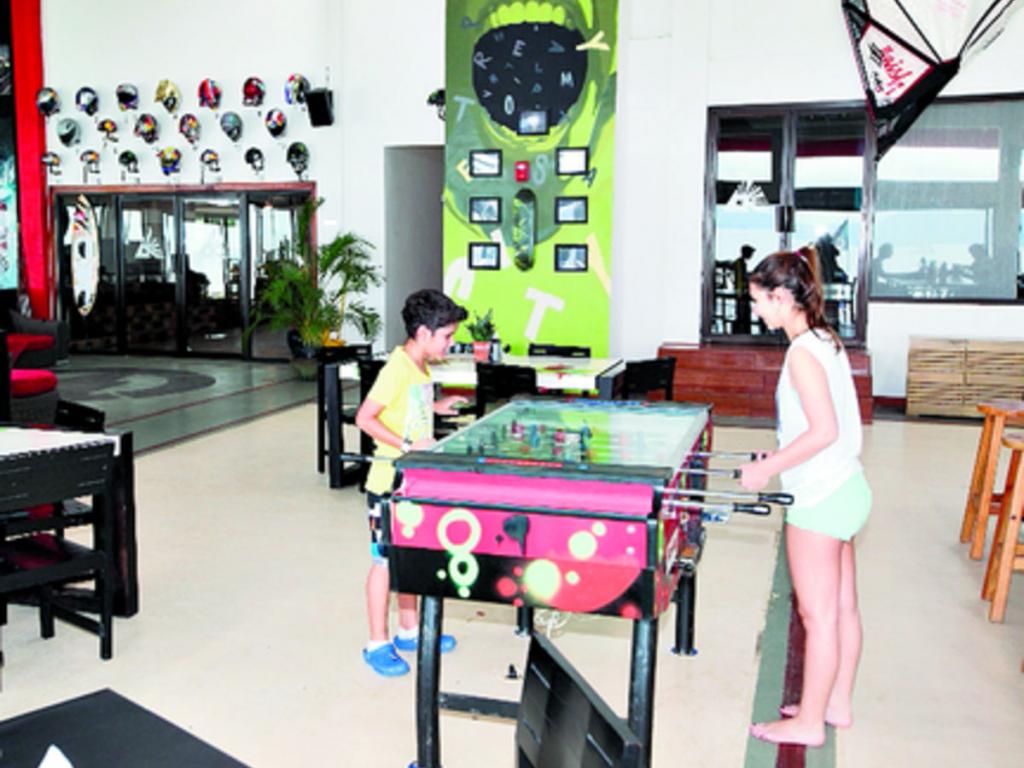 En Nitro City encuentras juegos de mesa, billar, videojuegos, dardos, voleibol, fútbol, entre otros.