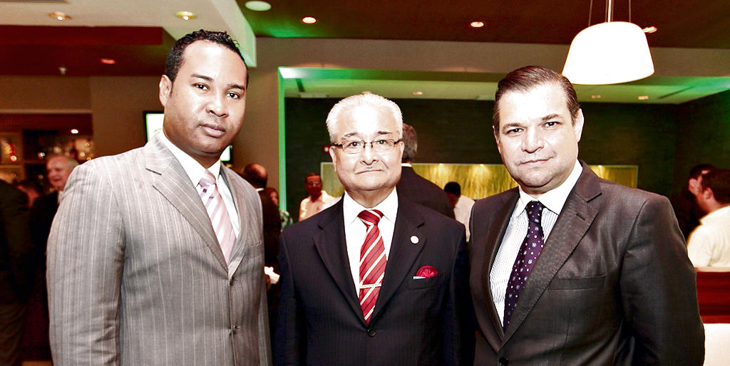 Teodoro Anderson, Felipe Fung Soto y David Lizarraga.()