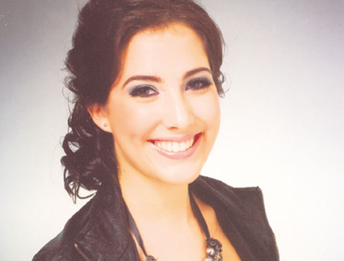 <p>La simpática Sofía Isabel será parte del Festival de Debutantes 2011, que se llevará a cabo el 2 de julio en la Terraza Mar del Sur del Club Unión que organizan las Damas Gudalupanas. Es hija de Iván Antonio de la Guardia Arias y Gianna María