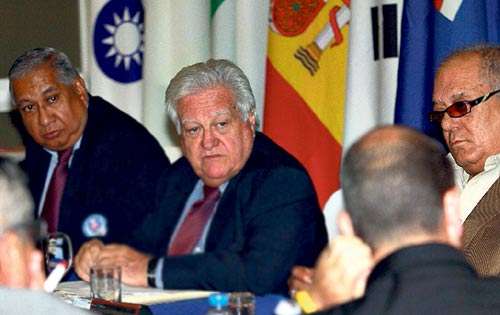 <p>Figura. Eduardo De Bello informó del plan a la COPABE.</p>