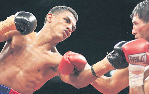 <p>Chance. Ricardo Núñez, con pelea vital en la FIB.</p>