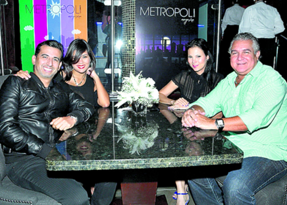 7. Augusto Fereda, Ana Coronado, Ogladih Mayorga y Humberto Nazar.