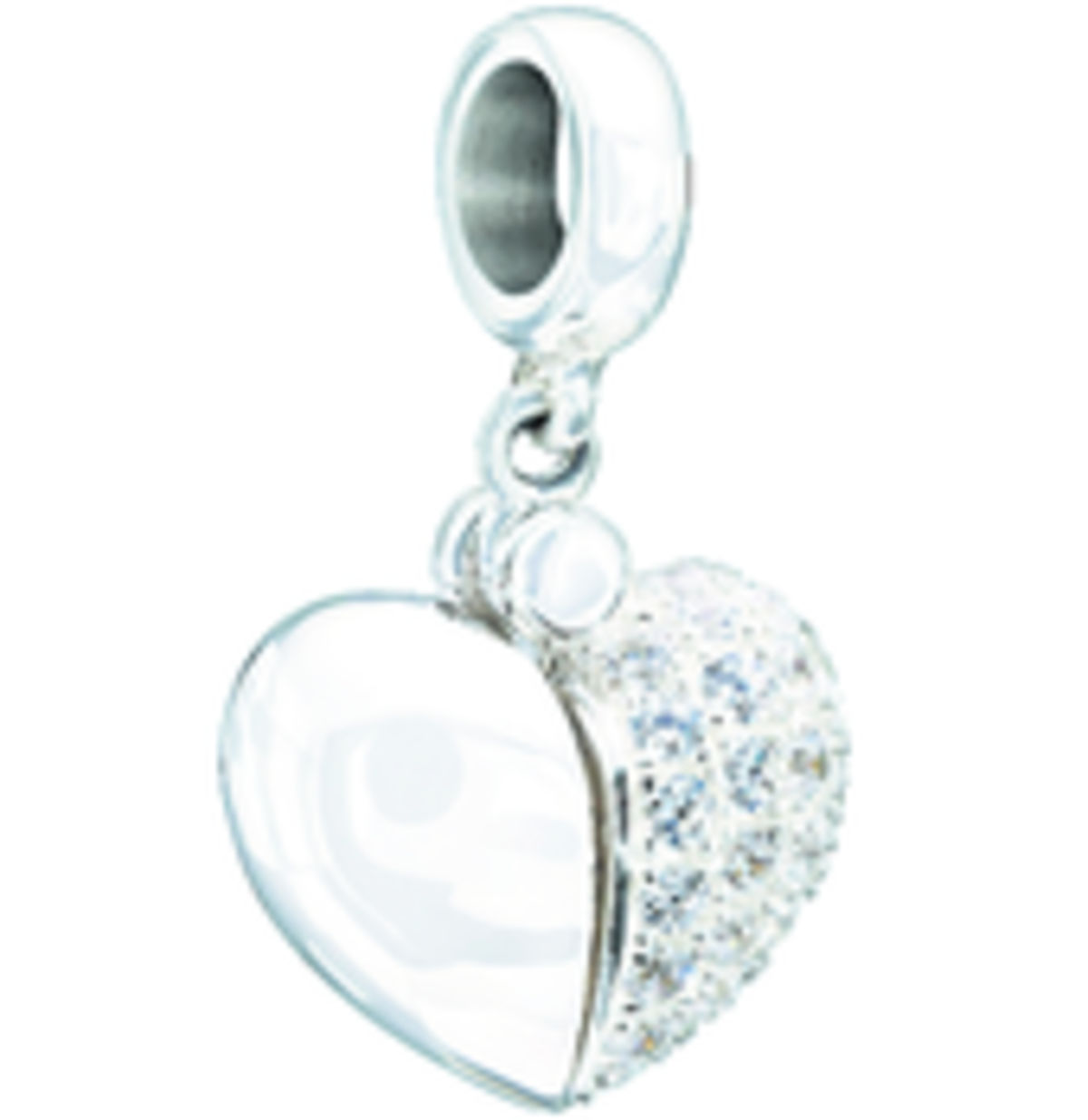 Chamilia. Este sería el dije perfecto para tu collar o plusera favorita. Lujo y mucho brillo en este corazón de plata con detalles de piedras blancas.