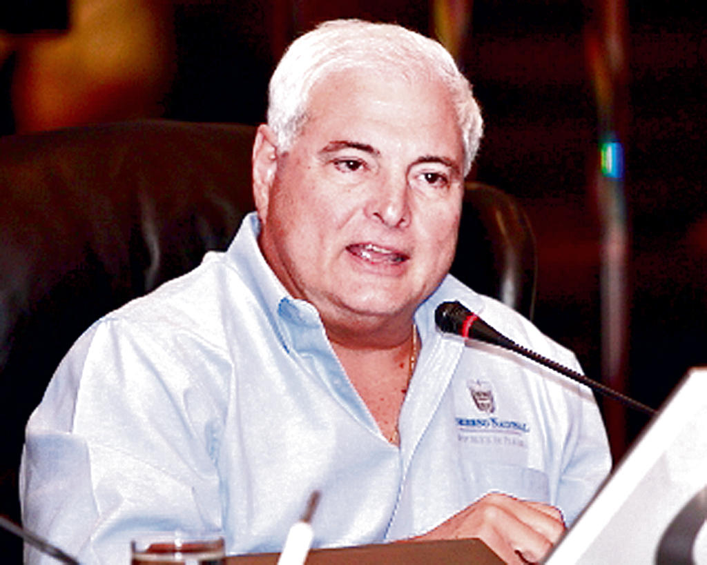 El presidente de la República, Ricardo Martinelli, anunció que convocaría a la Asamblea Nacional a sesiones extraordinarias para tratar cuatro temas, entre ellos la creación del FAP.()