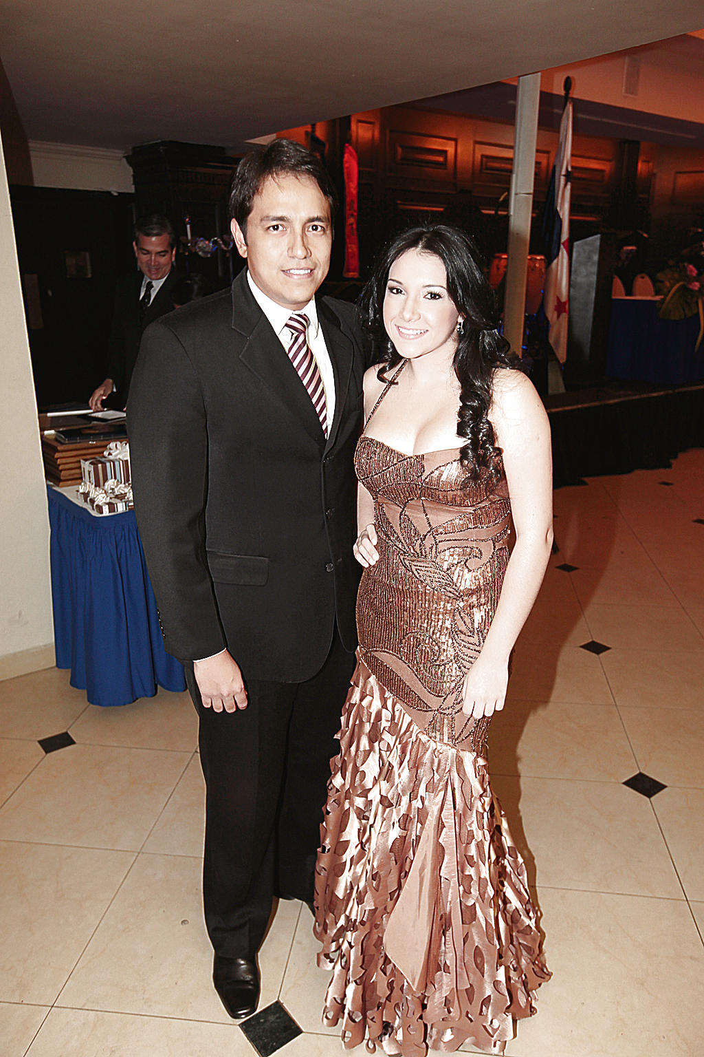 Carlos Francisco Tarrago y Nadia Villalaz.()