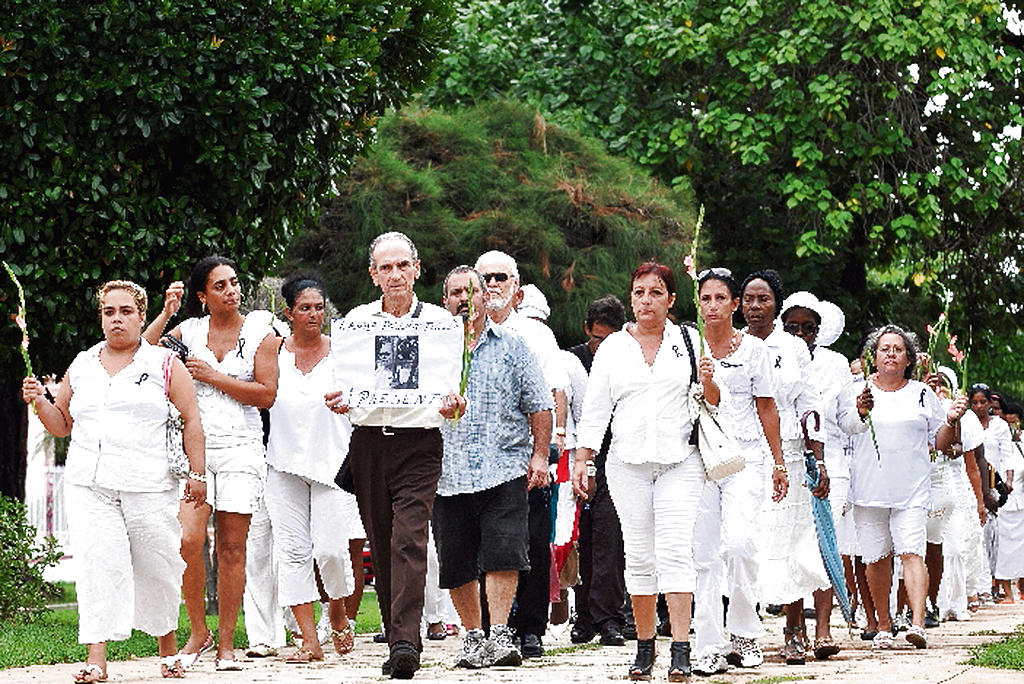 Cuba. Se crítico el repudio hacia las Damas de Blanco.(EFE)