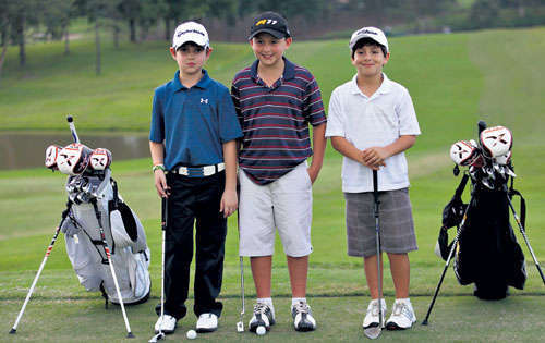 <p>9-10. J. Ducruet, J. Arosemena y C. Fábrega. </p>