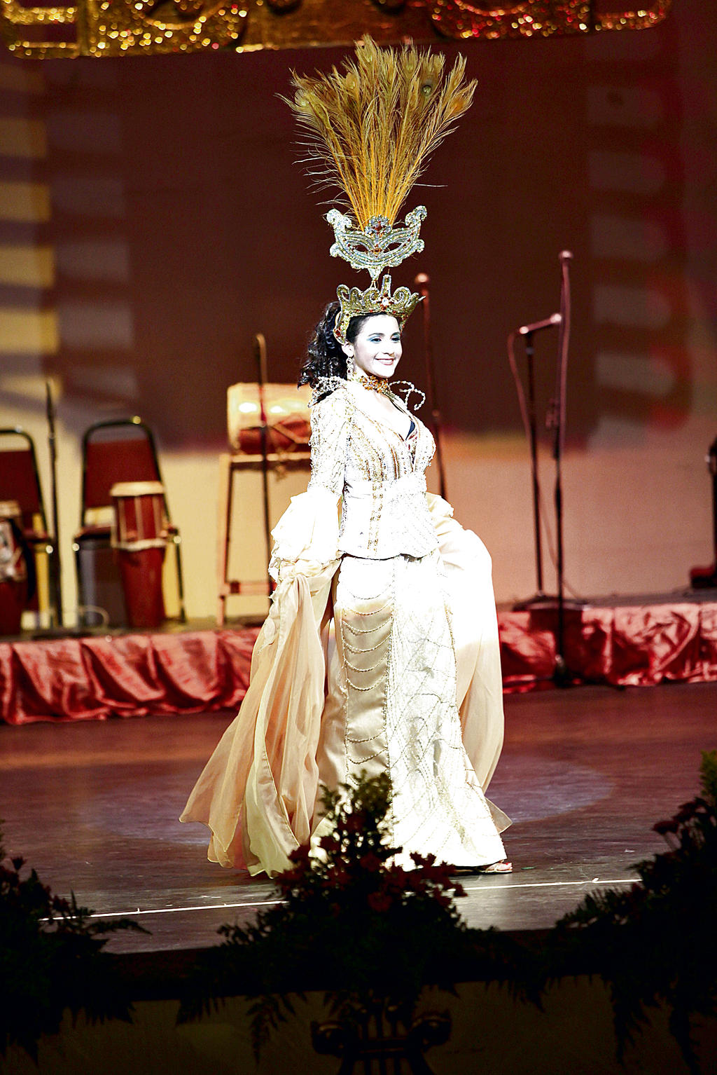 Bella. S.M. Giselle Torres, Novia 2012 de R y T. ()