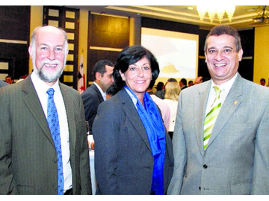 4. Antonia Gramunt y Michele Raffray.
