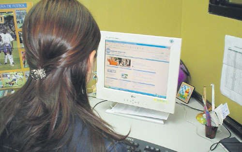 <p>En la actualidad, ofrecen el servicio empresas como: Maxicupón, Oferta Simple, Publicidad Directa, Cuponium, Quiero Ofertas, Vive Ofertas, 4 Publicidad, entre otras.</p>
