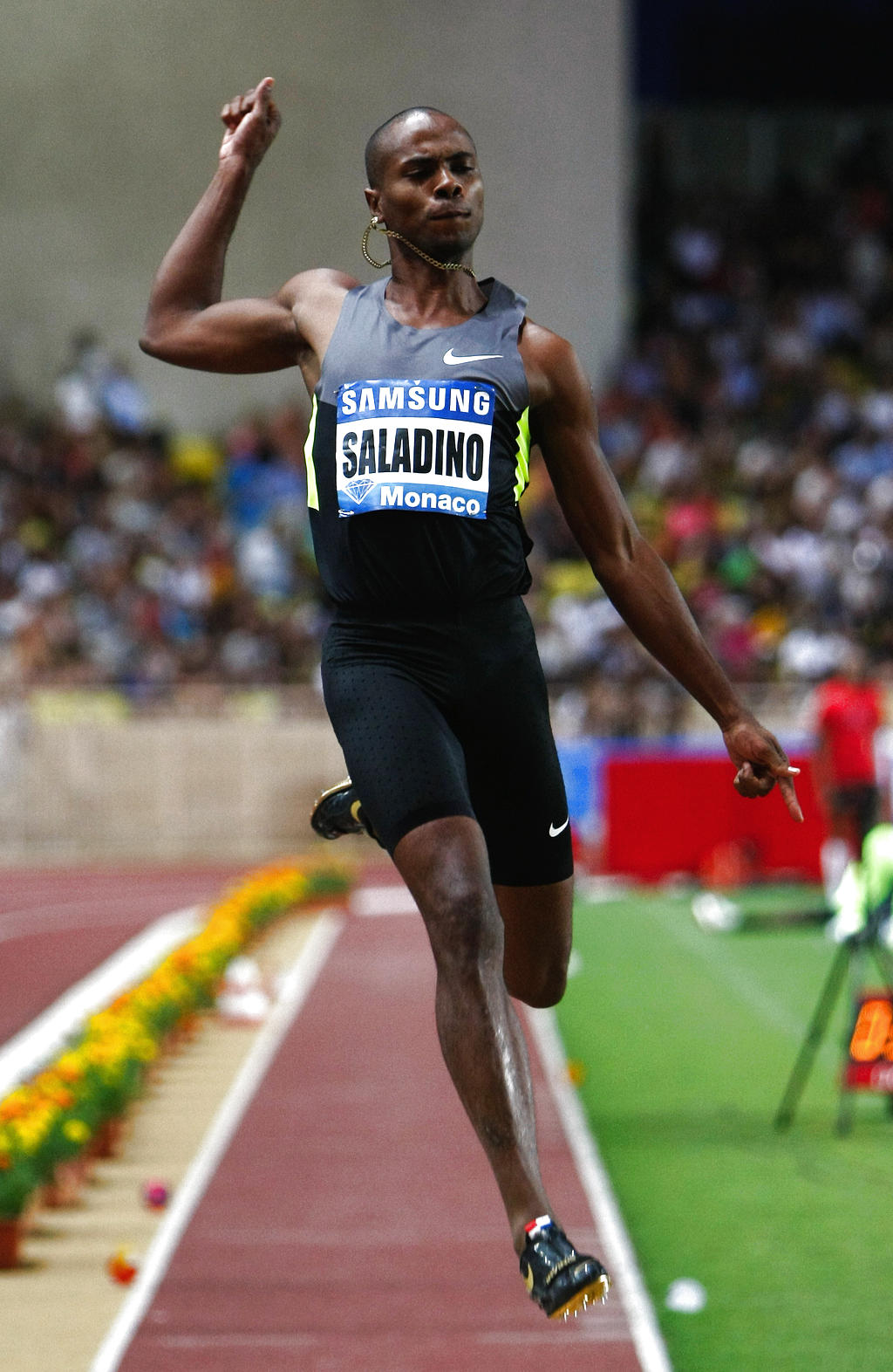 El atleta panameño, Irving Saladino. Foto/AP<br>