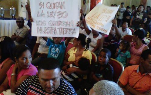 La entrega de títulos de tierras se dio en el Hotel Panamá. Foto/Víctor Arosemena<br>