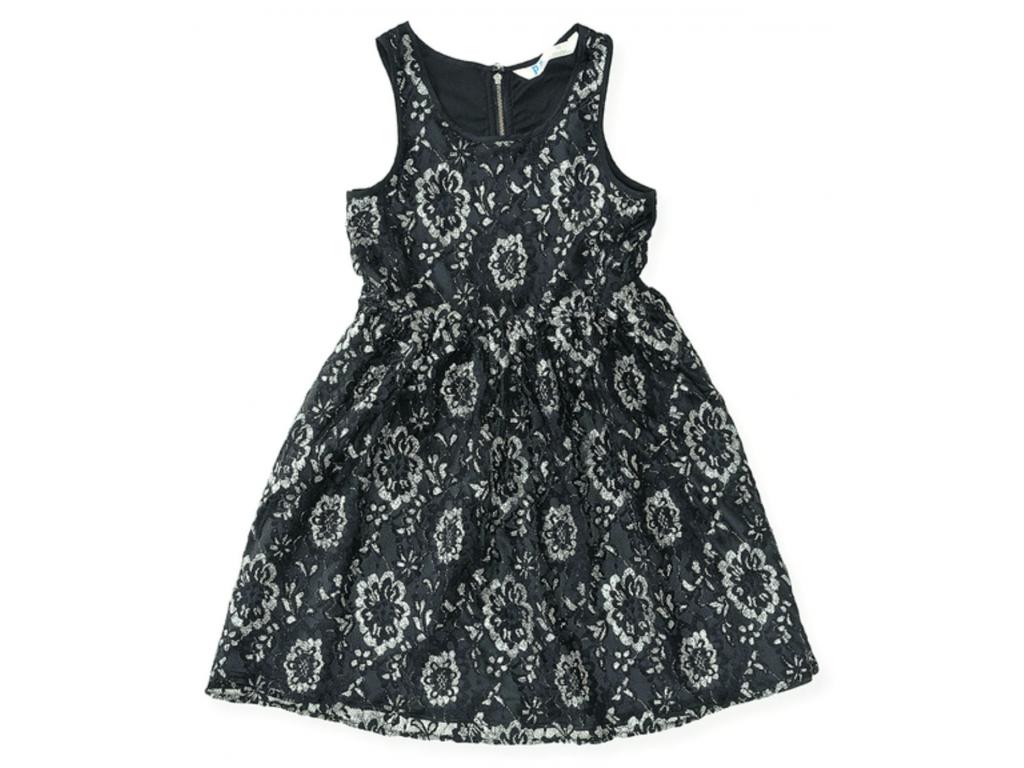 Brilla para un evento muy especial con este minivestido en color negro y plateado forrado en encaje. Sencillo, práctico y muy a la moda.(Aéropostale)