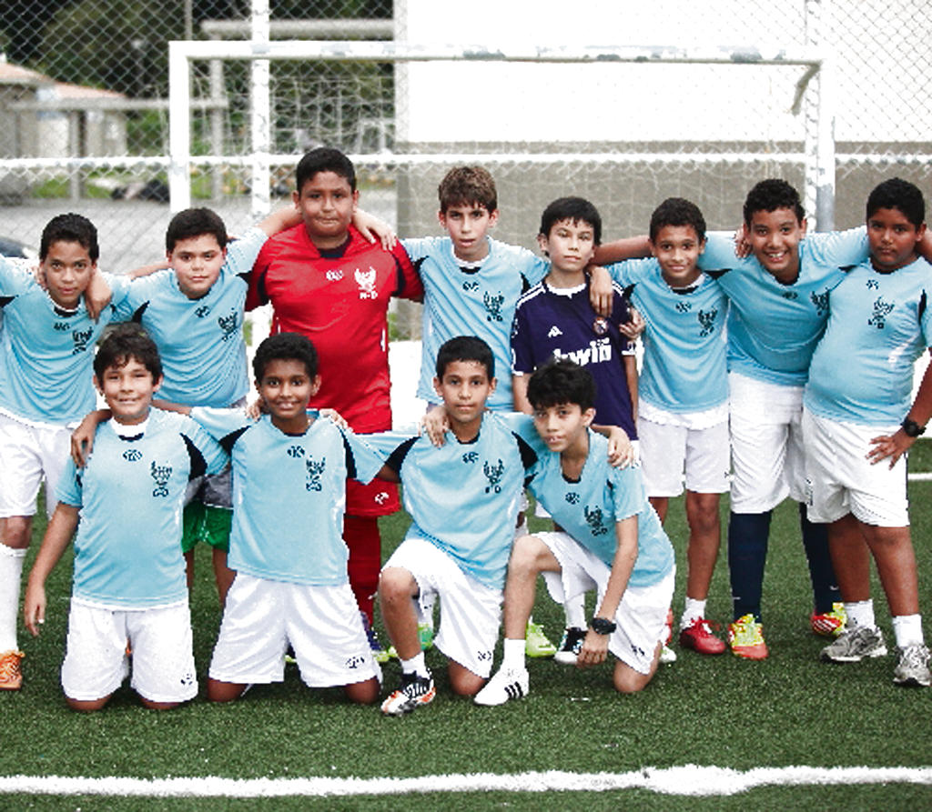 Equipo del sexto D, que ocupó el puesto de sub-campeón tras perder contra el sexto A.(Anayansi Gamez)