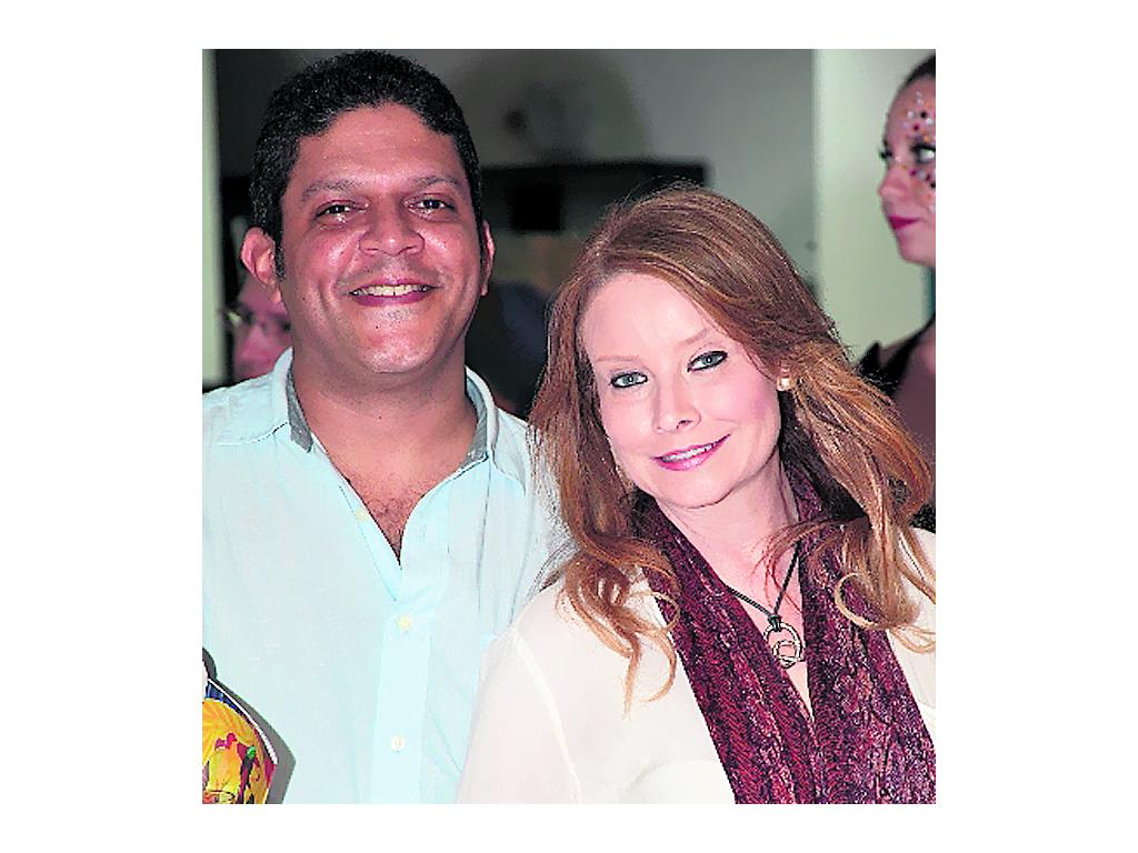 Luis Carlos Sayavedra y Paulette Thomas.()