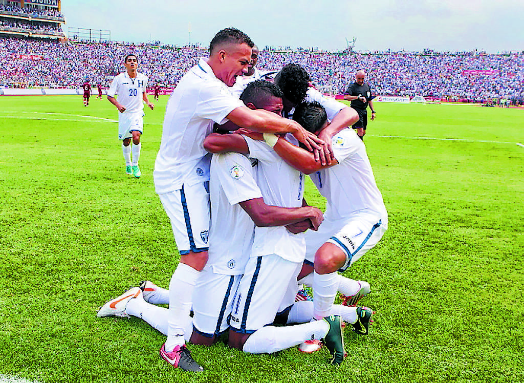 Rival. Honduras se volverá a enfrentar con Panamá.(EFE)