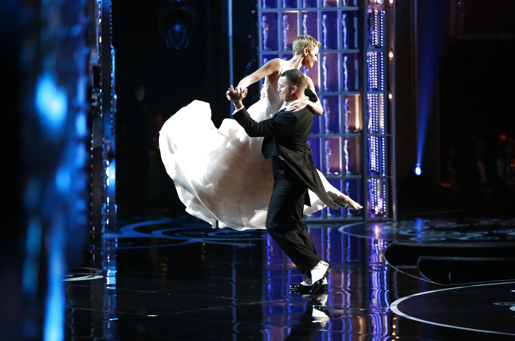 Channing Tatum, izquierda, y Charlize Theron. AP