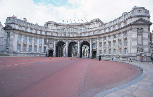 <p>Activa. Londres es una de las ciudades más visitadas del mundo debido a su carácter especial.</p>