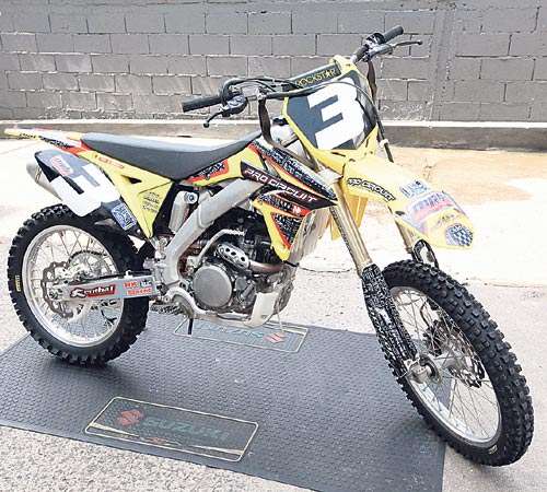 <p>Motor: 250cc</p>