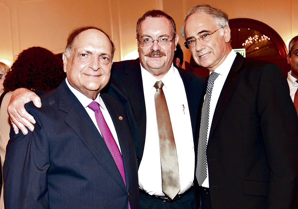 Joseph Harari, Daniel Hershkowitz y Alexander Galilee.()