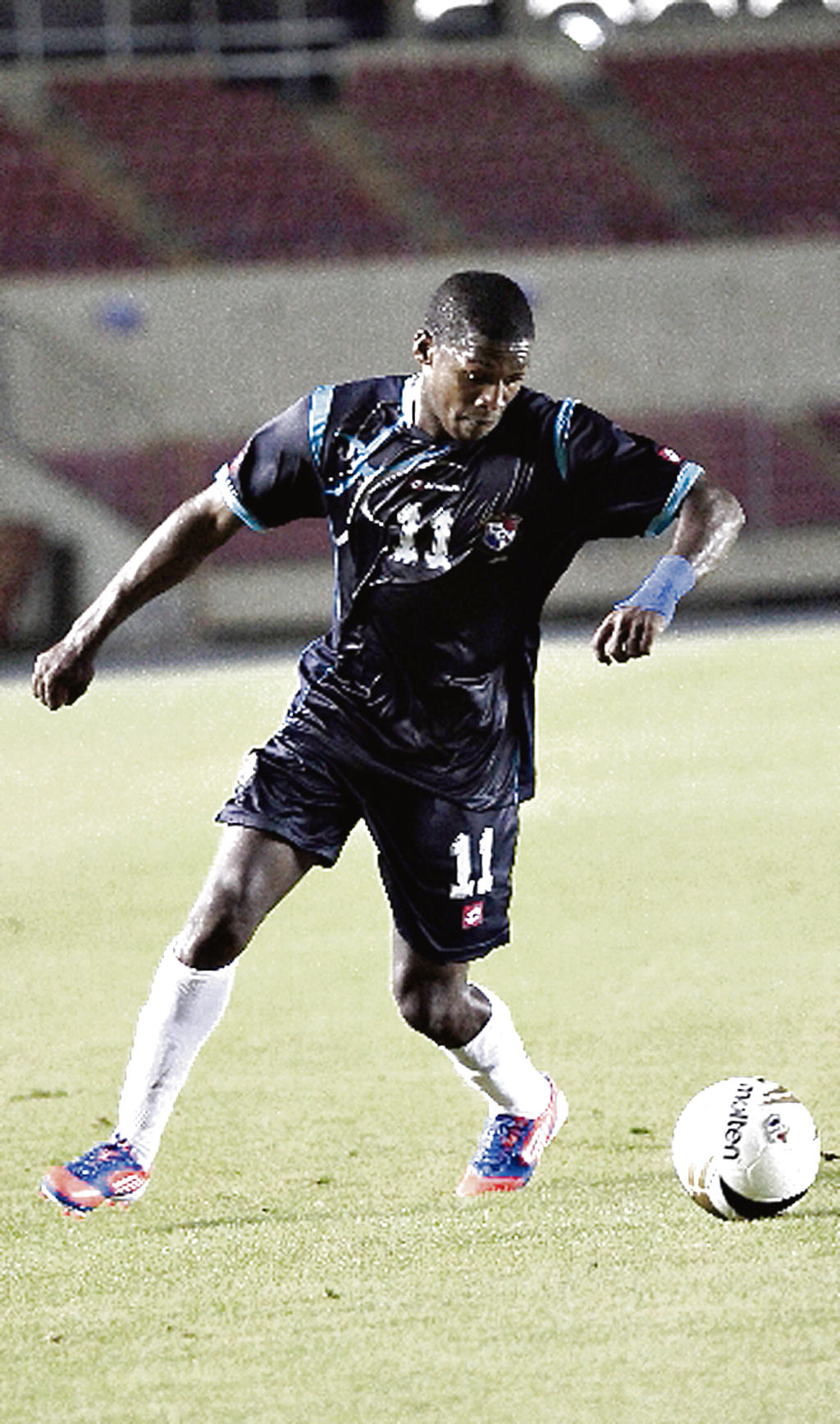 Armando Cooper(Anayansi Gamez)