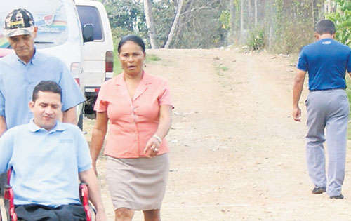 <p>A considerar. Desplazarse a las comunidades es difícil</p>