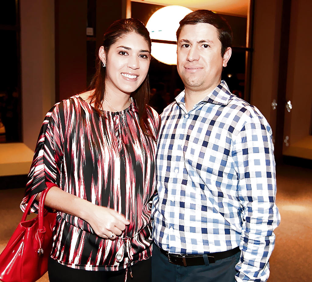 Ana María de Sosa y Juan Carlos Sosa.()