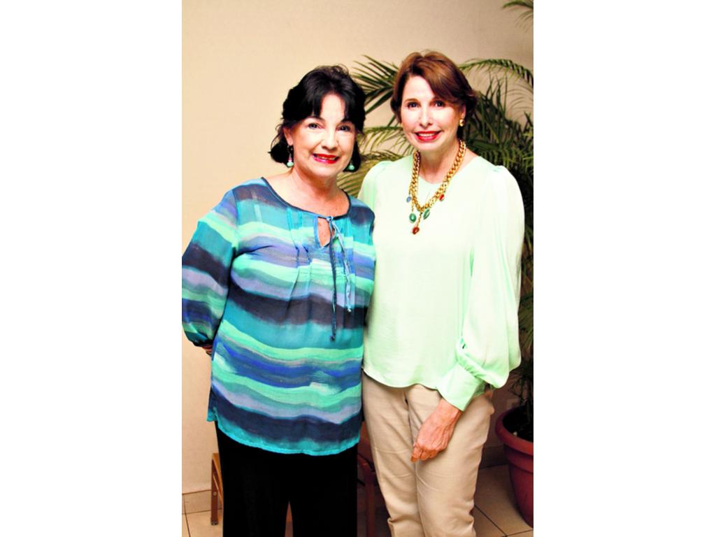 8. Emy Lacayo y Norma Lacayo.
