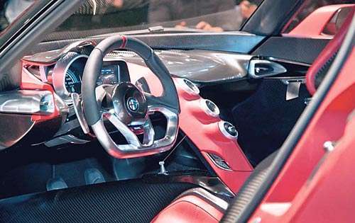 <p>Motor: 1.75 Turbo gasolina</p>