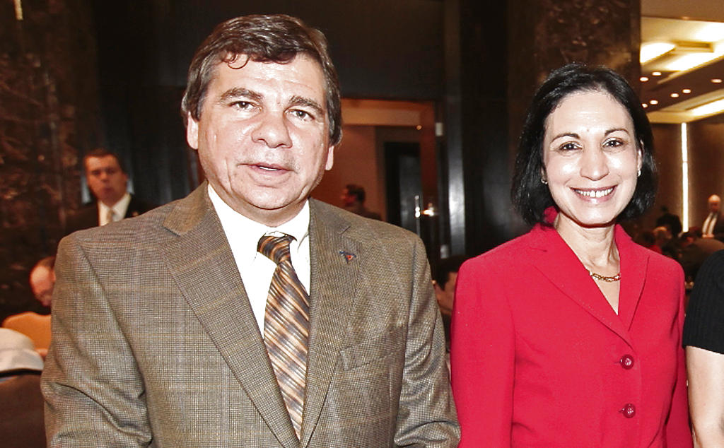 Walter Luchsinger y Ana María P. de Chiquilani. ()