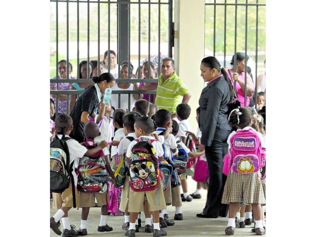 En las escuelas modelos se construirán 15 aulas de preescolar.(Archivo)