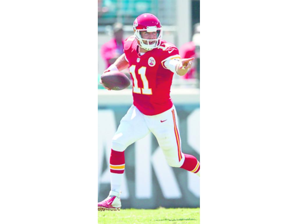 Alex Smith encabezó la ofensiva el domingo.(AP)