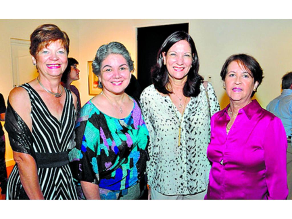 5. Eileen Laws, Isabel Arosemena de Arango, Hildy Kochman y Nancy Clavo.