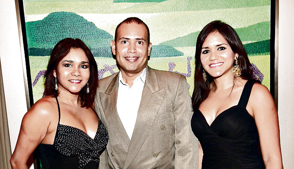 Militza García, Jonathan Morris y Xiomara Armijo. ()