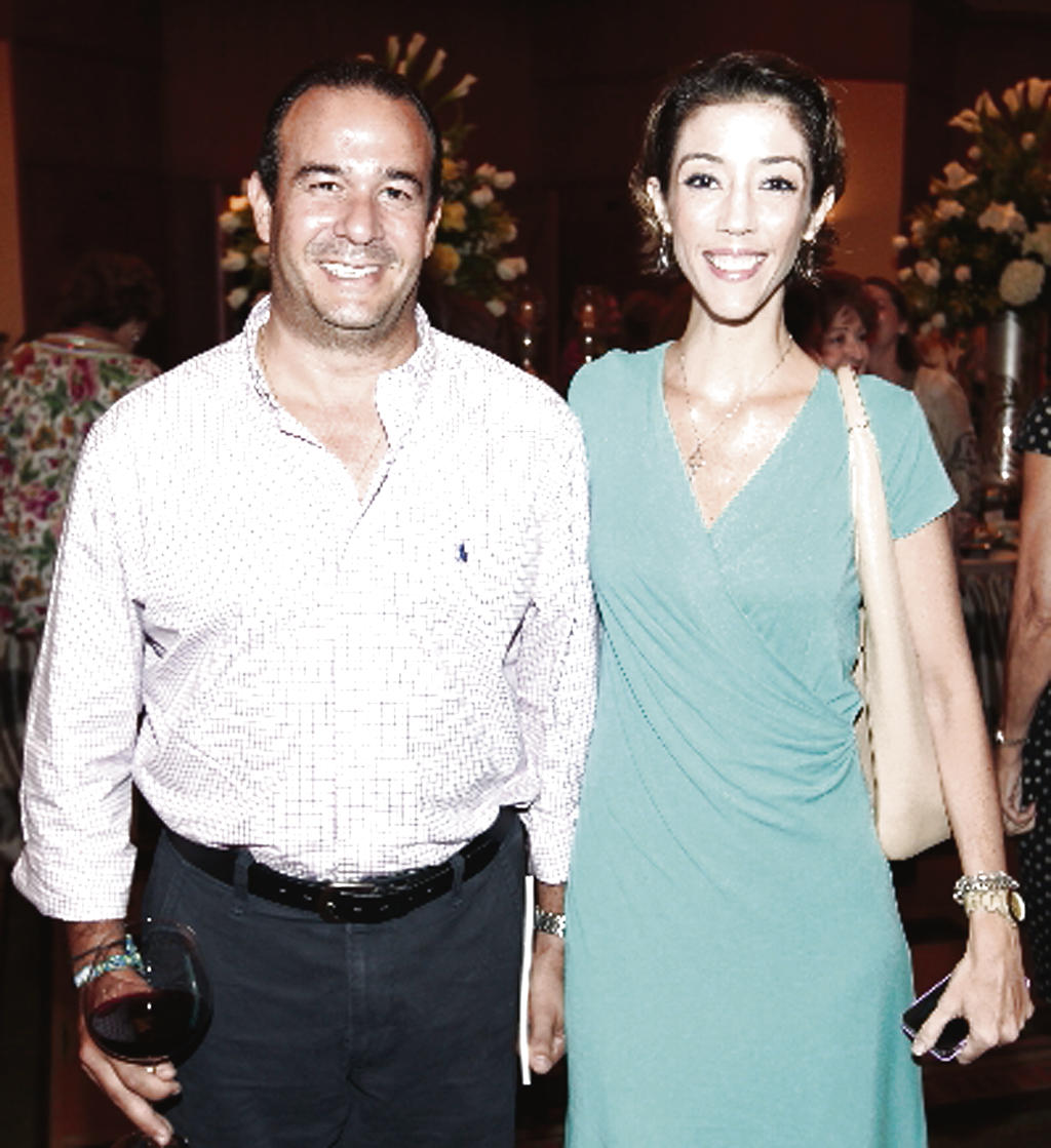 Darío Vásquez y Paola Schmitt.()