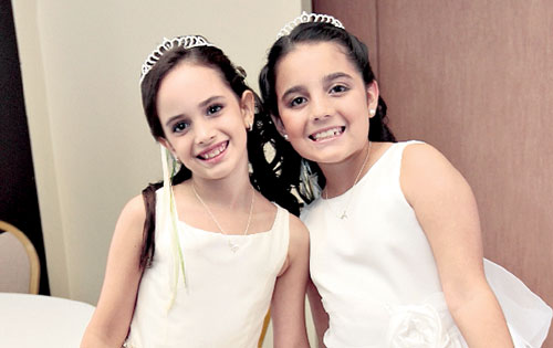 Daniela Moreno y Vivianne Downing.