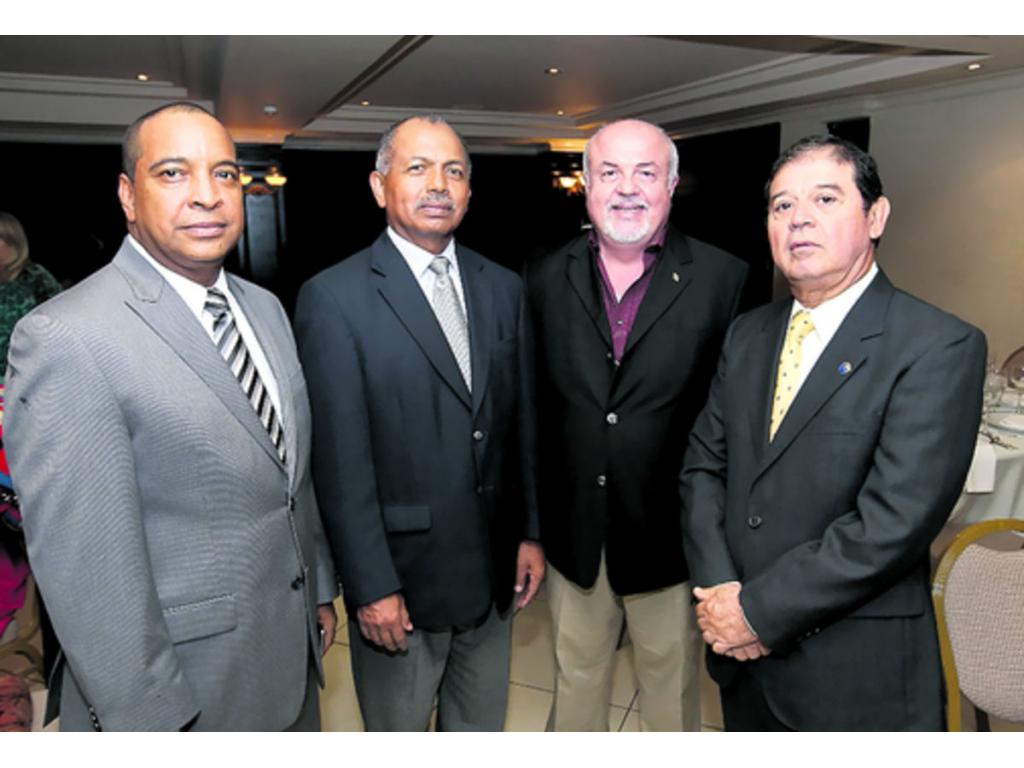 2. Álex Góngora, Manuel Naza, Eduardo Castillero y Luis Pimentel.