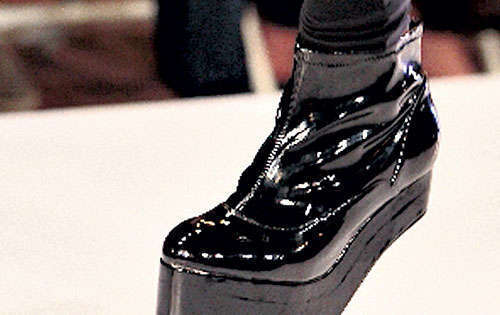 <p>Botas de alto impacto. </p>