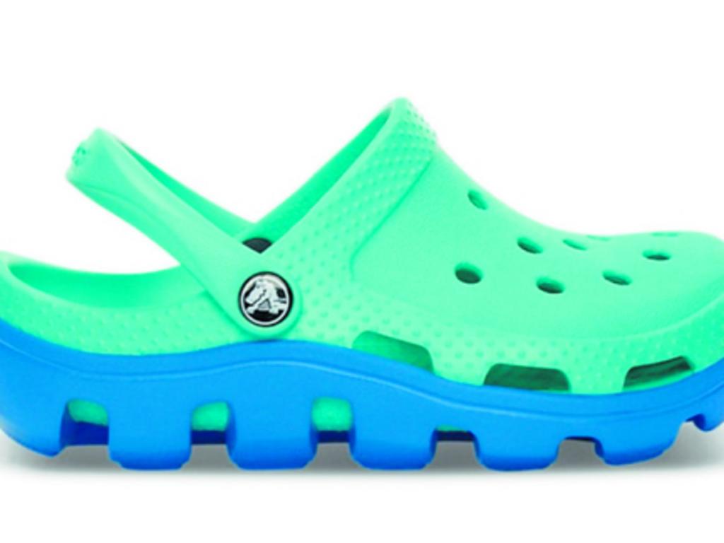 Si te gusta estar cómodo todo el tiempo, te presentamos lo más nuevo de la marca de calzados Crocs: la colección Duet Sport, una nueva versión de sus ya famosas y cómodas Crocs.