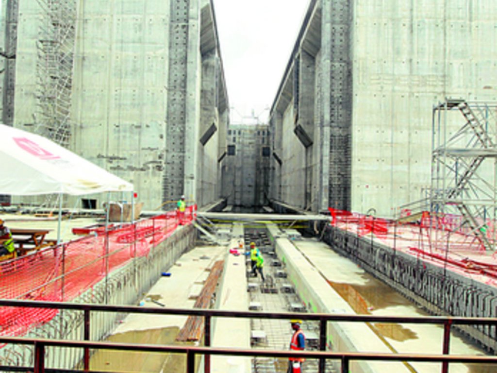 El programa de Ampliación del Canal de Panamá registra un avance de 71%, de acuerdo con registros de la Autoridad del Canal de Panamá, mientras que la construcción del tercer juego de esclusas registra 63%.(Carlos Lemos)