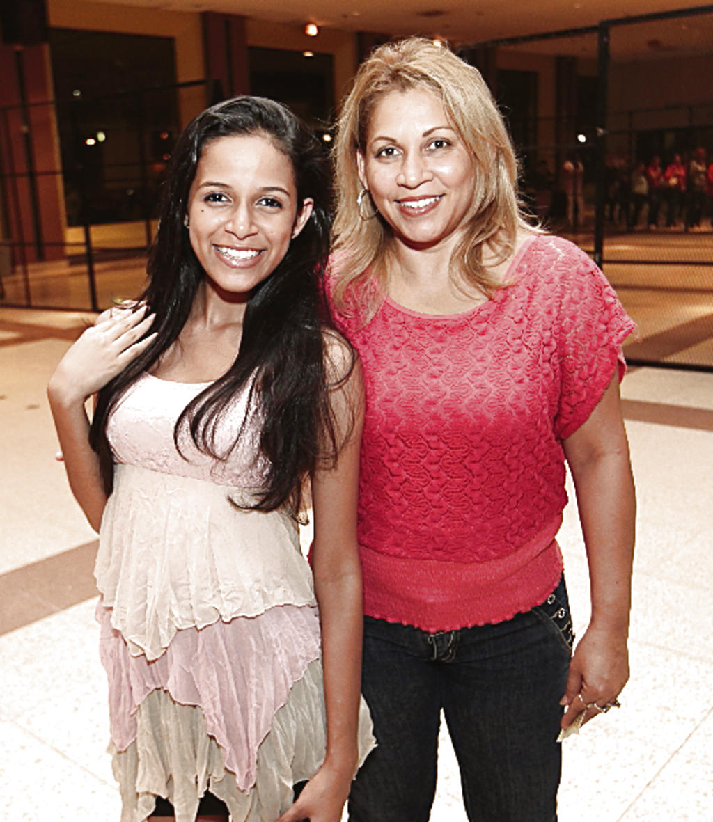 Ashley Santana y Cecilia Santana.()