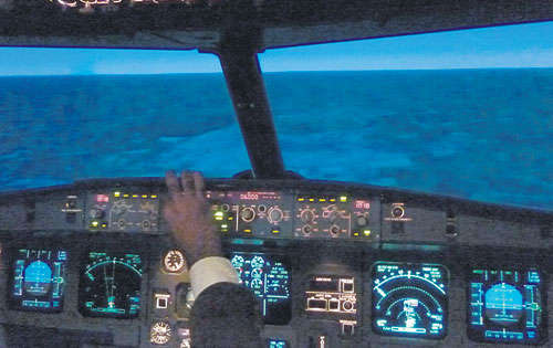 <p>Requisito. Pilotos europeos y del Medio Oriente acuden a este centro de entrenamiento.</p>