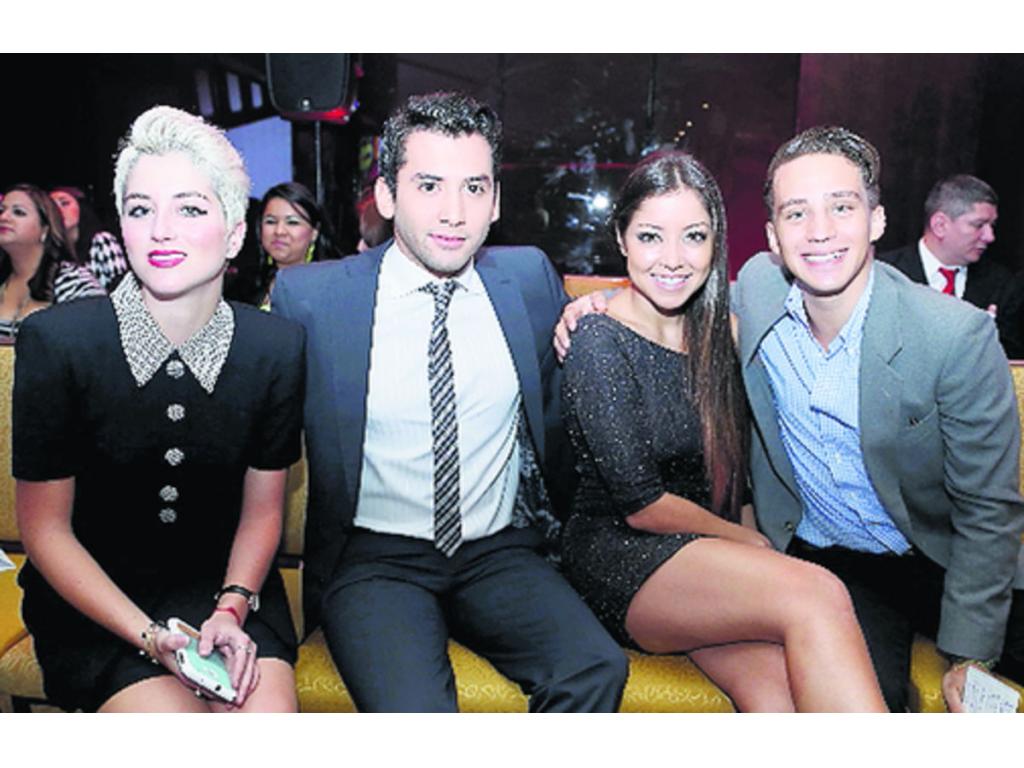 3. Melina Montenegro, Mayleer Castillo, Yerica Villamonte.