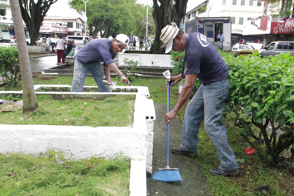 <b>Trabajadores participan de la actividad. Foto/Cortesía<br></b>