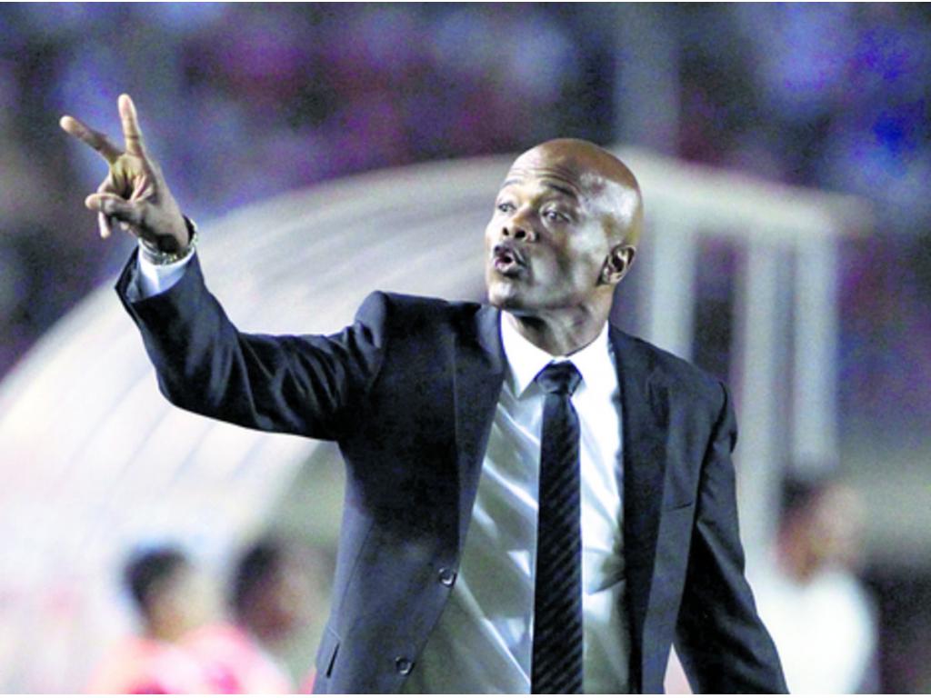La posibilidad de que Julio Dely Valdés siga al frente de la selección panameña esta latente.Archivo