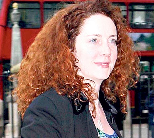<p>Problemas. Rebekah Brooks, consejera delegada de News International, renunció.</p>