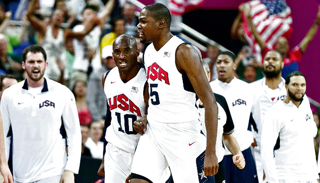 Imponente. Kevin Durant (dcha.) ha tenido un gran torneo.(AP)