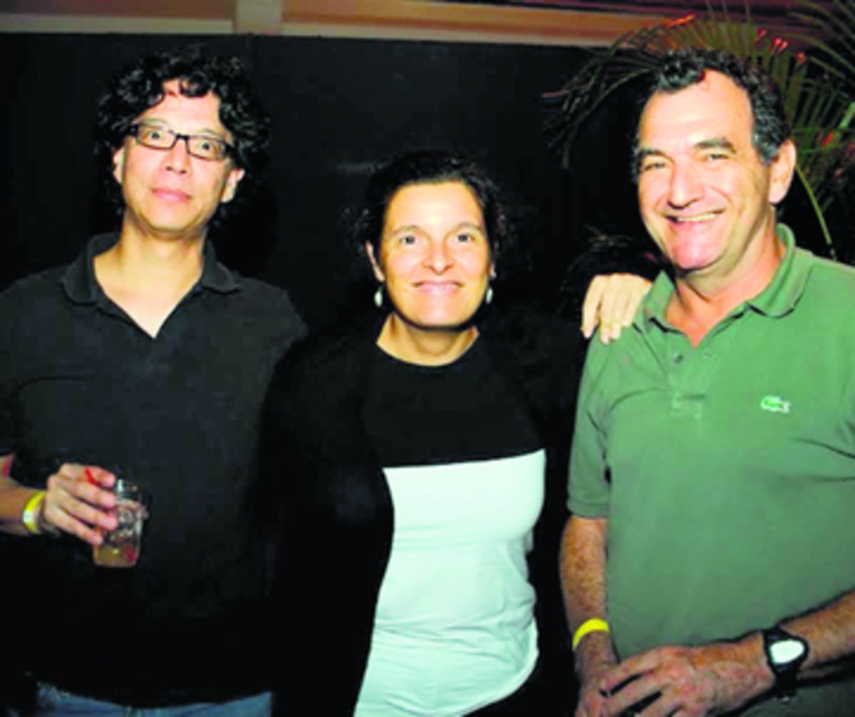2. Luis Gamanna, María González y Néstor Guevara.