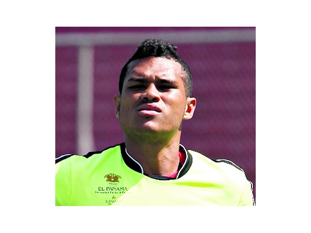 El delantero del FK Senika de Eslovaquia no ha tenido una buena Copa Centroamericana. Ayer estuvo errático en sus intervenciones, pese a que corrió bastante. No pudo asociarse bien con Blas Pérez, su compañero en el ataque criollo.()
